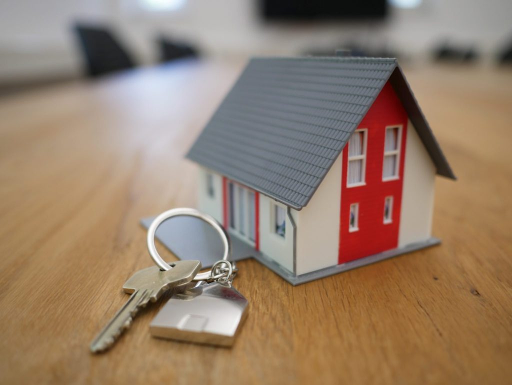 10 tips for buying your first home