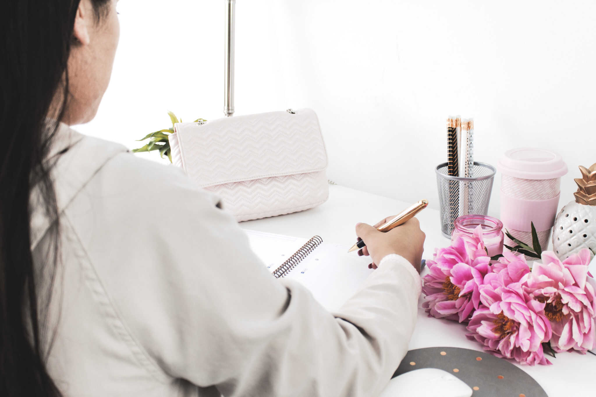 How To Make a Budget Worksheet For Beginners: 5 Simple Steps